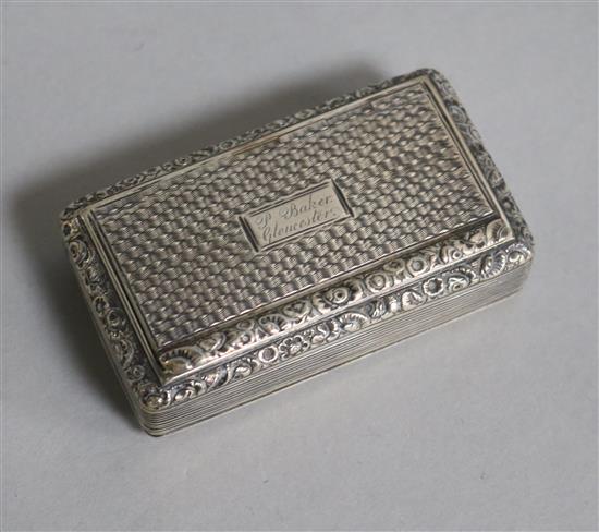 A George IV silver rectangular snuff box by Thomas & William Simpson, Birmingham, 1822, 63mm.